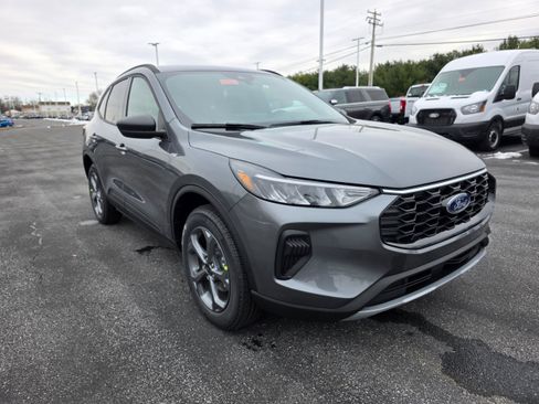 New 2026 Ford Escape ST-Line w/ Tech Pack #1 AWD/4WD image 14
