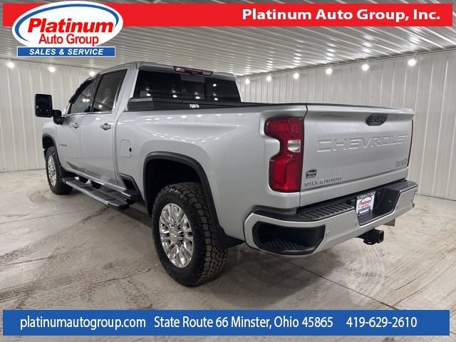 Used 2022 Chevrolet Silverado 2500 High Country w/ Technology Package AWD/4WD image 3