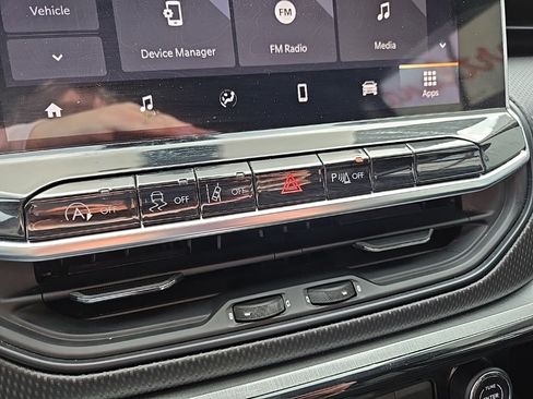 Used 2024 Jeep Compass Trailhawk image 59