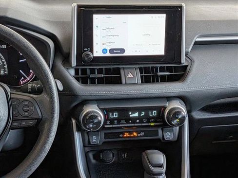 Used 2024 Toyota RAV4 XLE FWD image 13