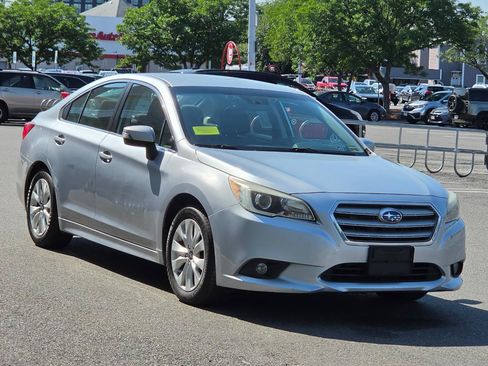 Used 2016 Subaru Legacy 2.5i Premium AWD/4WD image 3