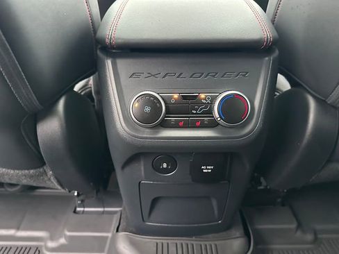 Used 2025 Ford Explorer ST image 23