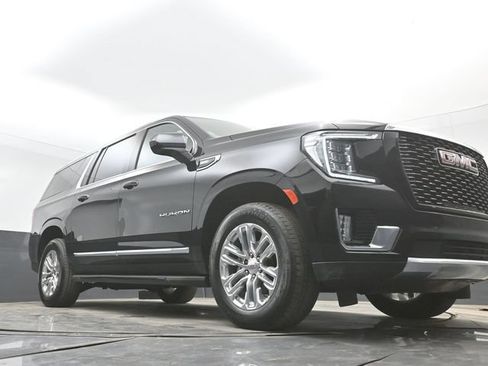 Used 2023 GMC Yukon XL SLT w/ Max Trailering Package AWD/4WD image 44