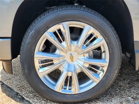 New 2025 Chevrolet Silverado 1500 High Country image 9