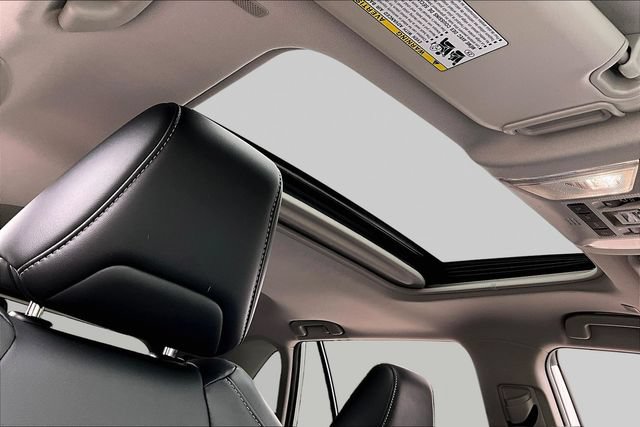 Used 2025 Toyota RAV4 XLE Premium w/ Weather Package AWD/4WD image 26