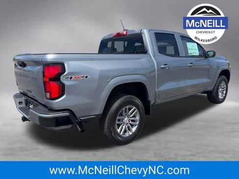 New 2026 Chevrolet Colorado LT w/ LT Convenience Package AWD/4WD image 8