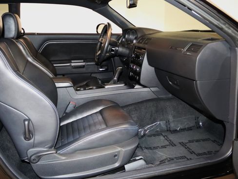 Used 2009 Dodge Challenger R/T image 57