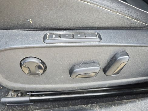 Used 2021 Volkswagen Jetta SEL Premium image 9