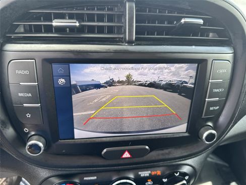Used 2023 Kia Soul LX FWD image 26