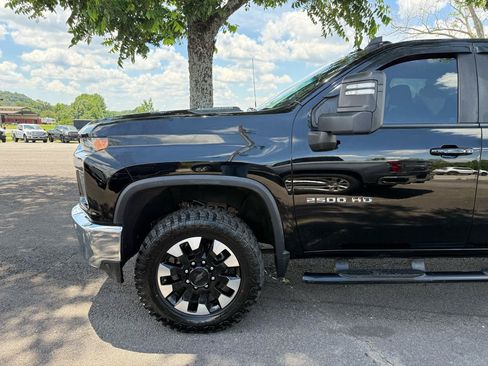 Used 2020 Chevrolet Silverado 2500 LT w/ All Star Edition AWD/4WD image 33