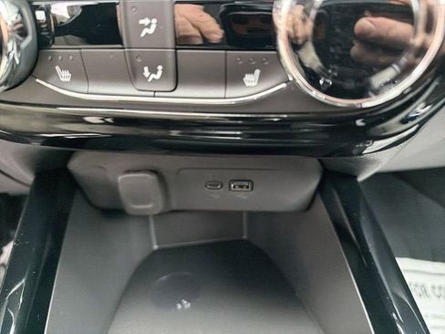New 2026 Chevrolet Trax LT w/ Driver Confidence Package FWD image 23