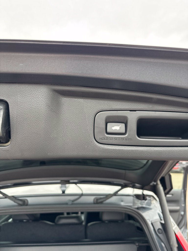 Used 2025 Honda CR-V Sport Touring image 27