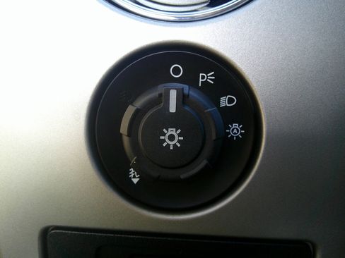 Used 2013 Ford F150 Lariat w/ Lariat Chrome Pkg image 15