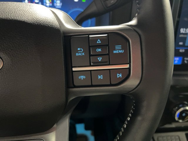 Used 2023 Ford F350 Lariat w/ Lariat Ultimate Package AWD/4WD image 31
