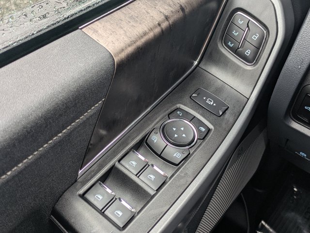 Used 2024 Ford F250 Lariat AWD/4WD image 24