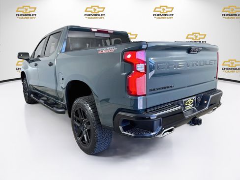 Used 2025 Chevrolet Silverado 1500 LT Trail Boss w/ Convenience Package II AWD/4WD image 6