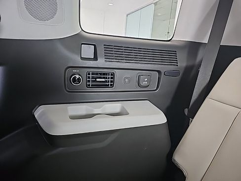 Certified 2025 Hyundai Santa Fe Calligraphy image 40