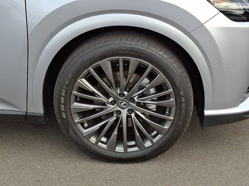 Used 2025 Lexus RX 350 AWD w/ Convenience Package image 8