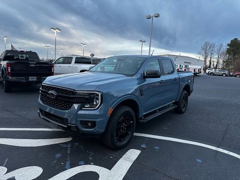 Used 2025 Ford Ranger XLT w/ Black Appearance Package image 9