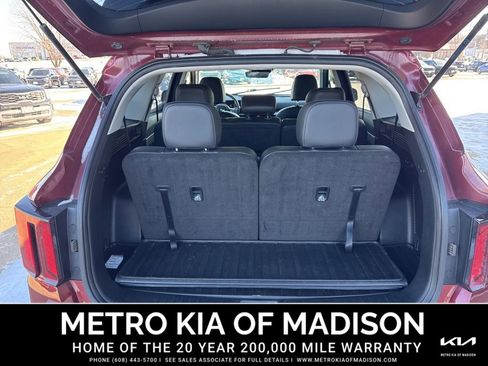 Used 2024 Kia Sorento S w/ Panoramic Sunroof Package image 28