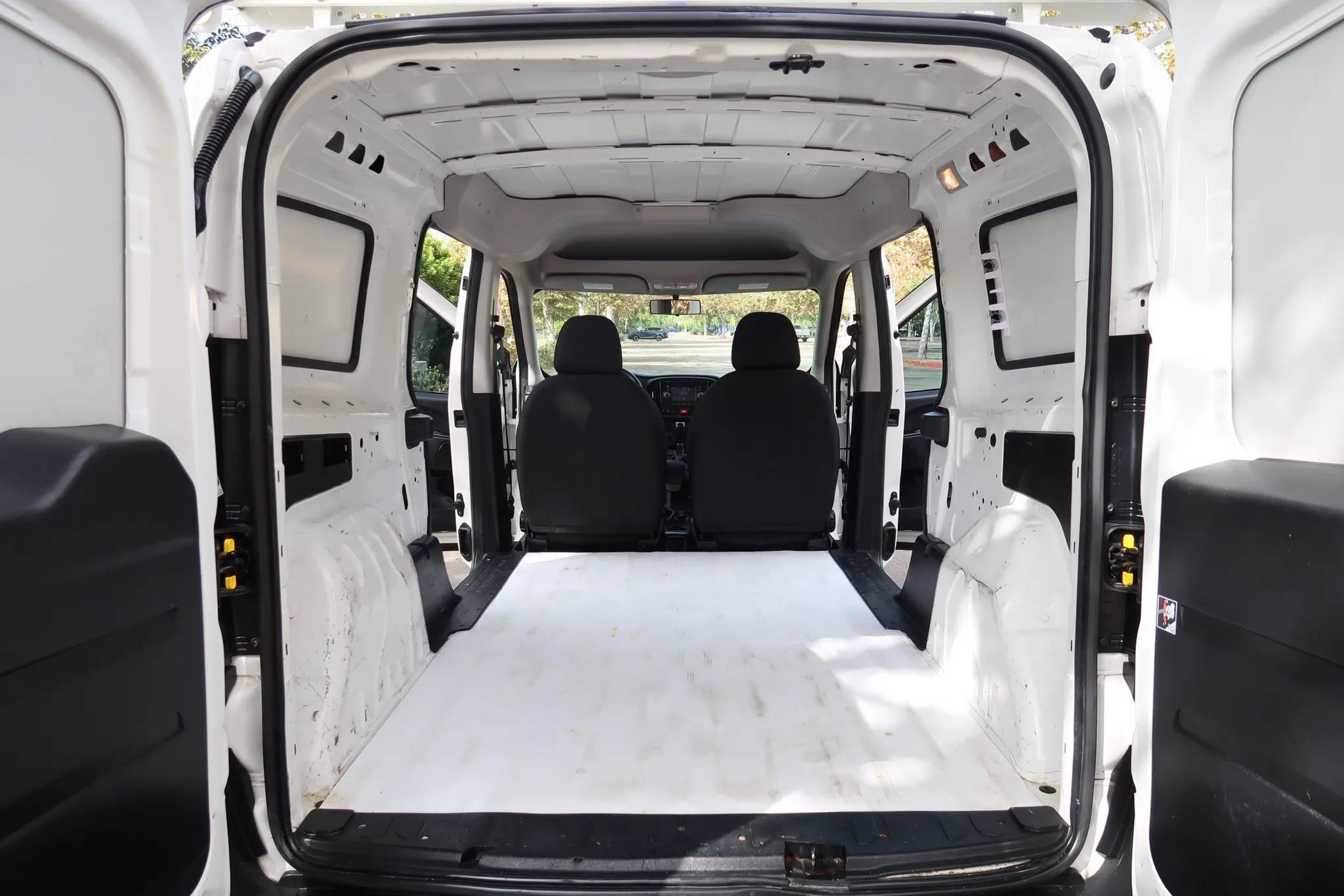 Used 2018 RAM ProMaster City Tradesman FWD image 18