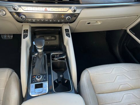 Used 2020 Kia Telluride SX w/ SX Prestige Package image 40