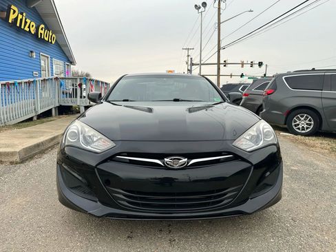 Used 2013 Hyundai Genesis 2.0T RWD image 9