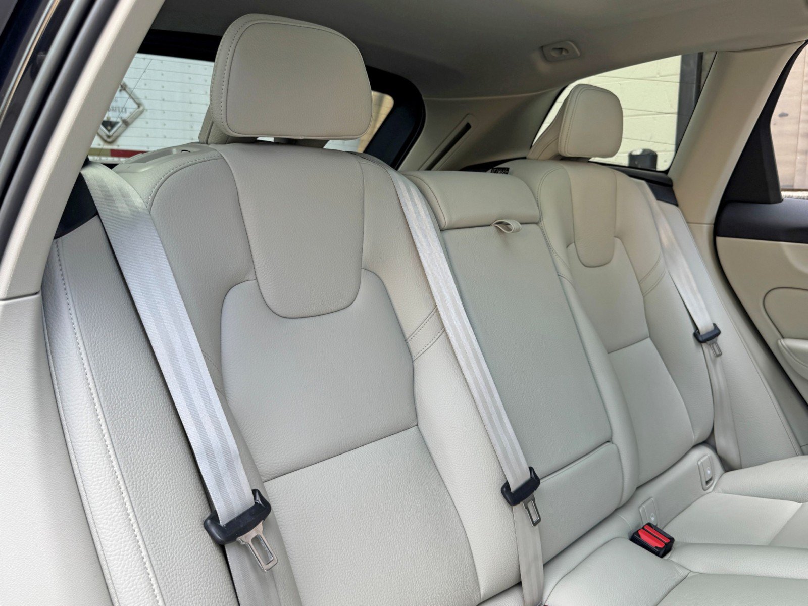 Used 2023 Volvo XC60 B5 Plus w/ Protection Package Premier FWD image 41