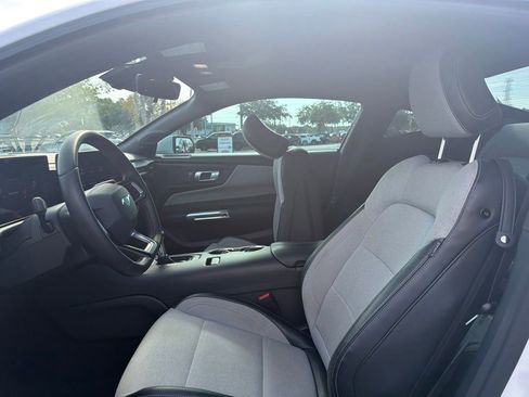 Used 2024 Ford Mustang Coupe RWD image 10