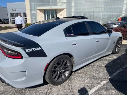 Used 2022 Dodge Charger R/T w/ Daytona Edition Group RWD image 2