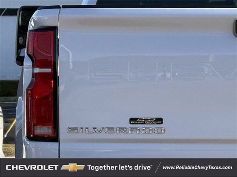 Certified 2025 Chevrolet Silverado 2500 High Country w/ Technology Package image 9