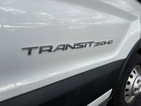 Used 2020 Ford Transit 350 DRW w/ Exterior Upgrade Package image 19