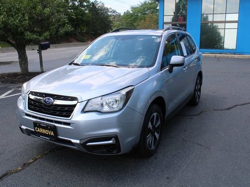 Used 2018 Subaru Forester 2.5i Premium AWD/4WD image 3