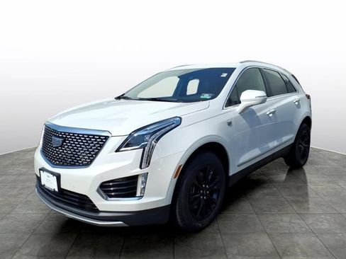 Used 2020 Cadillac XT5 Premium Luxury FWD image 3