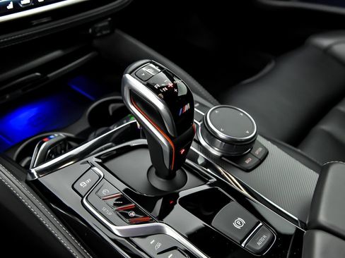 Used 2018 BMW M5 w/ Executive Package image 36