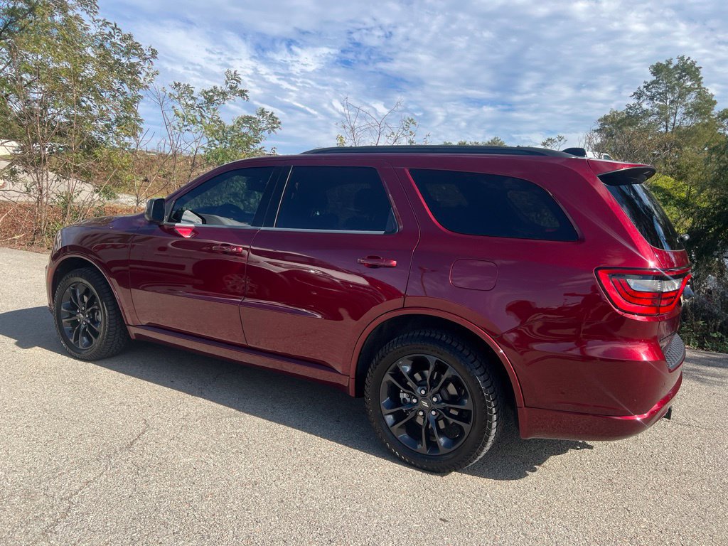 Used 2023 Dodge Durango GT w/ Blacktop Package AWD/4WD image 3
