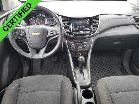 Certified 2020 Chevrolet Trax LS image 19