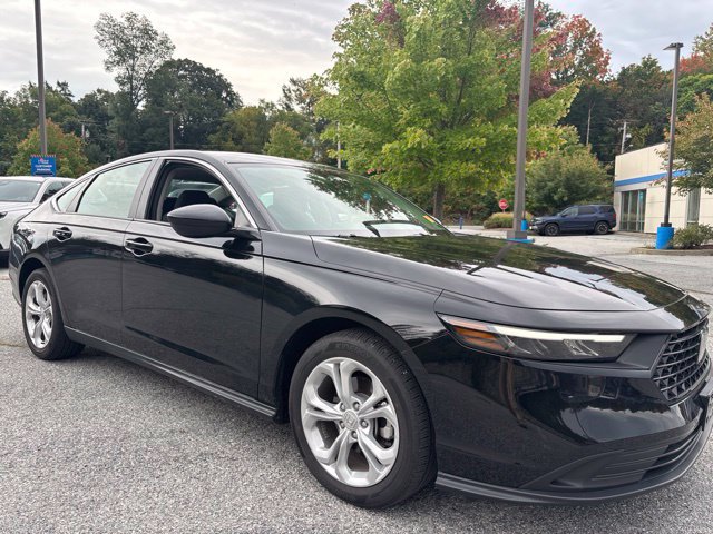 Used 2024 Honda Accord LX image 10