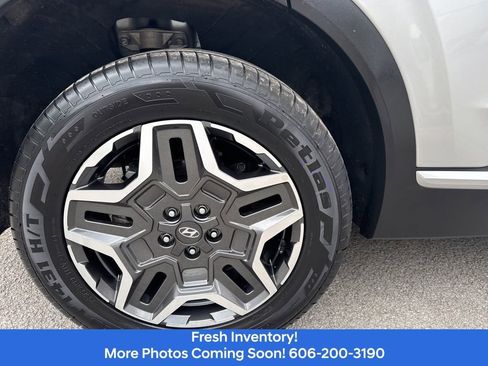 Used 2023 Hyundai Santa Fe Limited AWD/4WD image 5