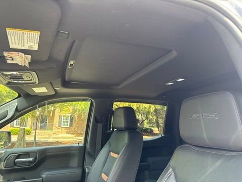 Used 2021 GMC Sierra 1500 AT4 w/ AT4 Value Package AWD/4WD image 10