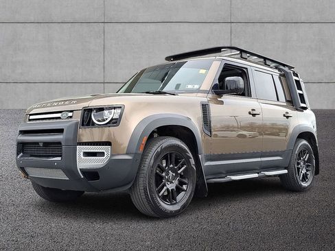 Used 2023 Land Rover Defender 110 S image 1