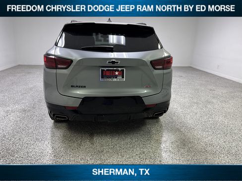 Used 2025 Chevrolet Blazer RS FWD image 5