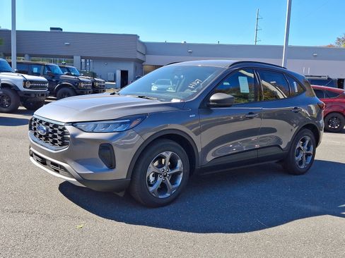 New 2025 Ford Escape ST-Line image 3