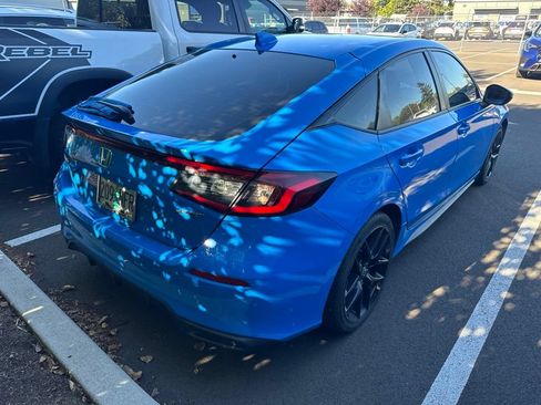 Used 2022 Honda Civic Sport image 3