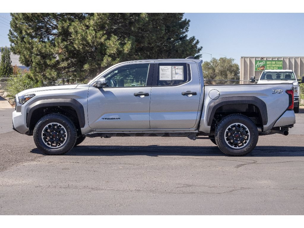 Used 2025 Toyota Tacoma TRD Off-Road w/ TRD Off Road Upgrade Package AWD/4WD image 6