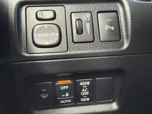 Used 2016 Toyota 4Runner Limited AWD/4WD image 27