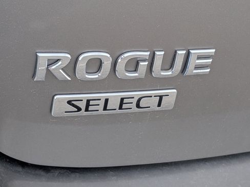 Used 2014 Nissan Rogue S image 6