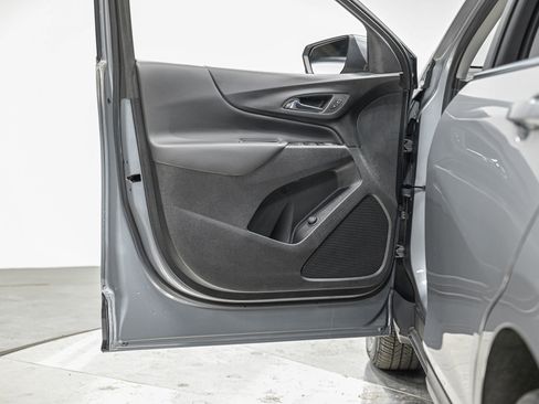 Used 2023 Chevrolet Equinox LT image 12