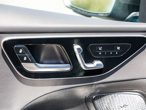 New 2025 Mercedes-Benz C 300 Sedan image 22