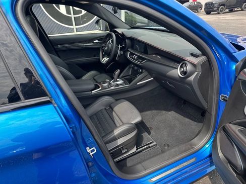 Used 2023 Alfa Romeo Stelvio Estrema AWD/4WD image 66